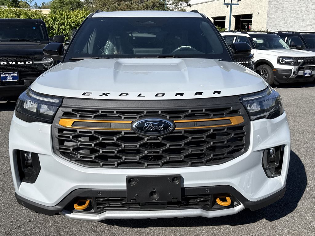 New 2026 Ford Explorer - photo 2