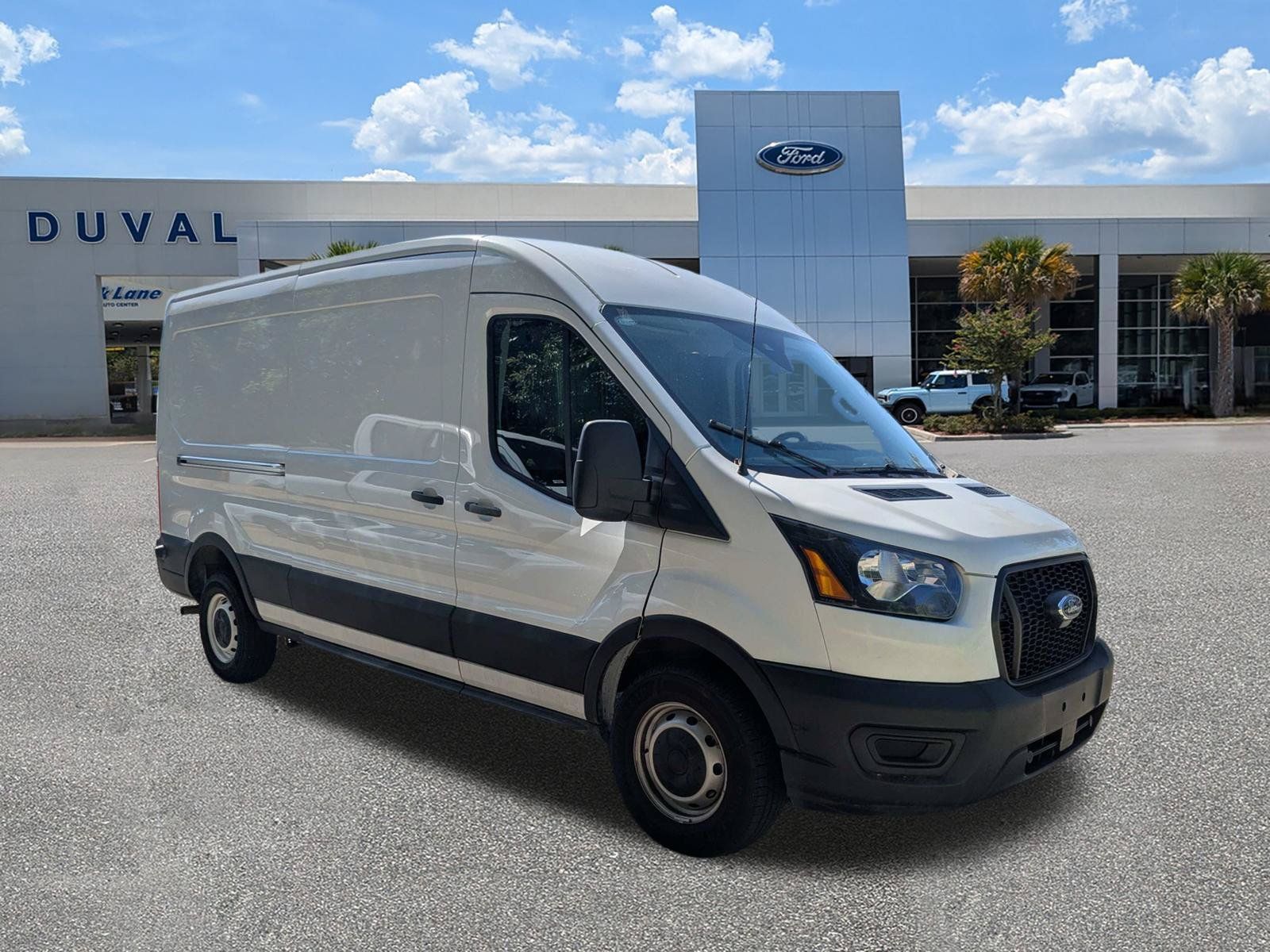 Used 2024 Ford Transit 250 - photo 2