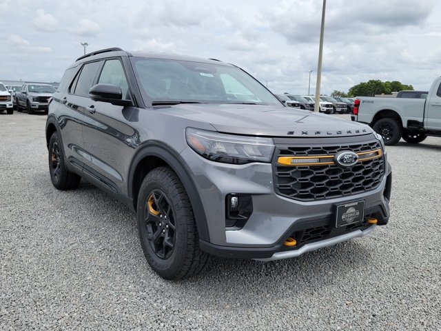 New 2026 Ford Explorer - photo 2