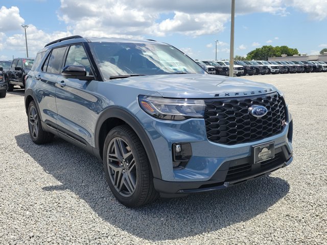 New 2026 Ford Explorer - photo 2