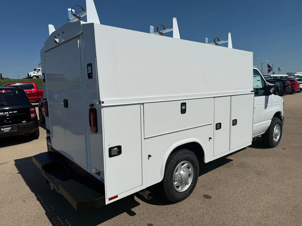 New 2026 Ford E-350 - photo 2