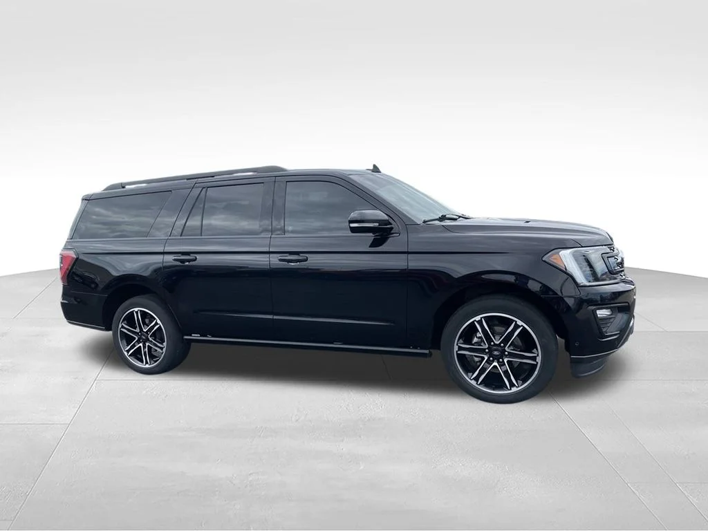 Used 2021 Ford Expedition MAX - photo 2
