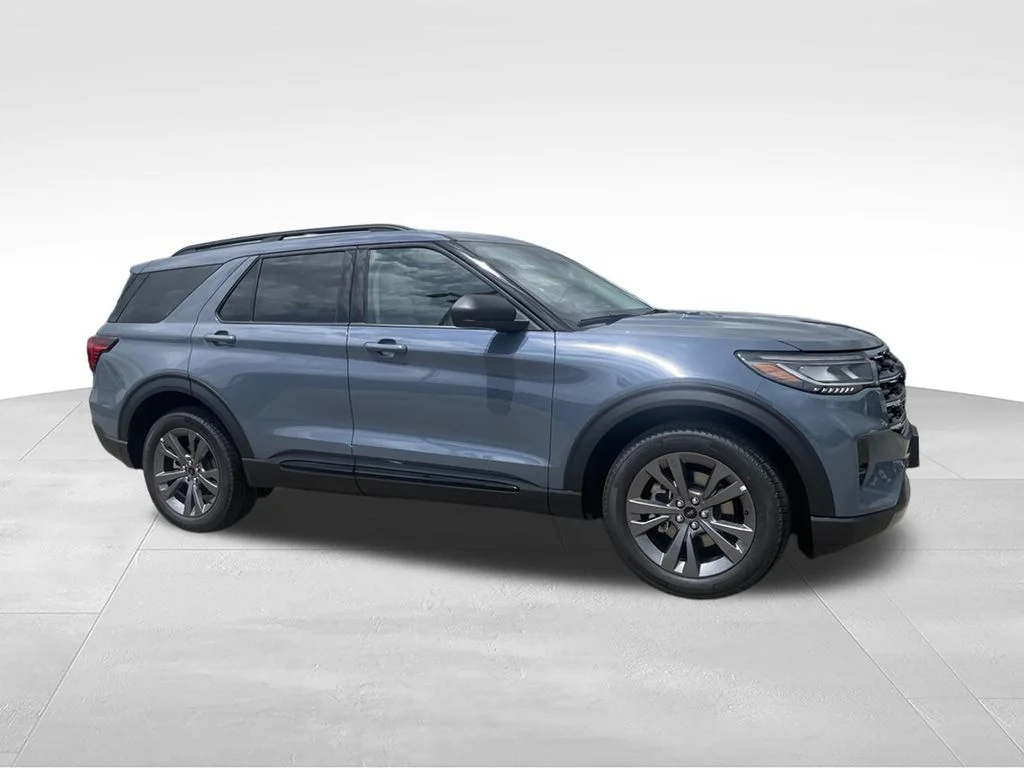 New 2026 Ford Explorer - photo 2