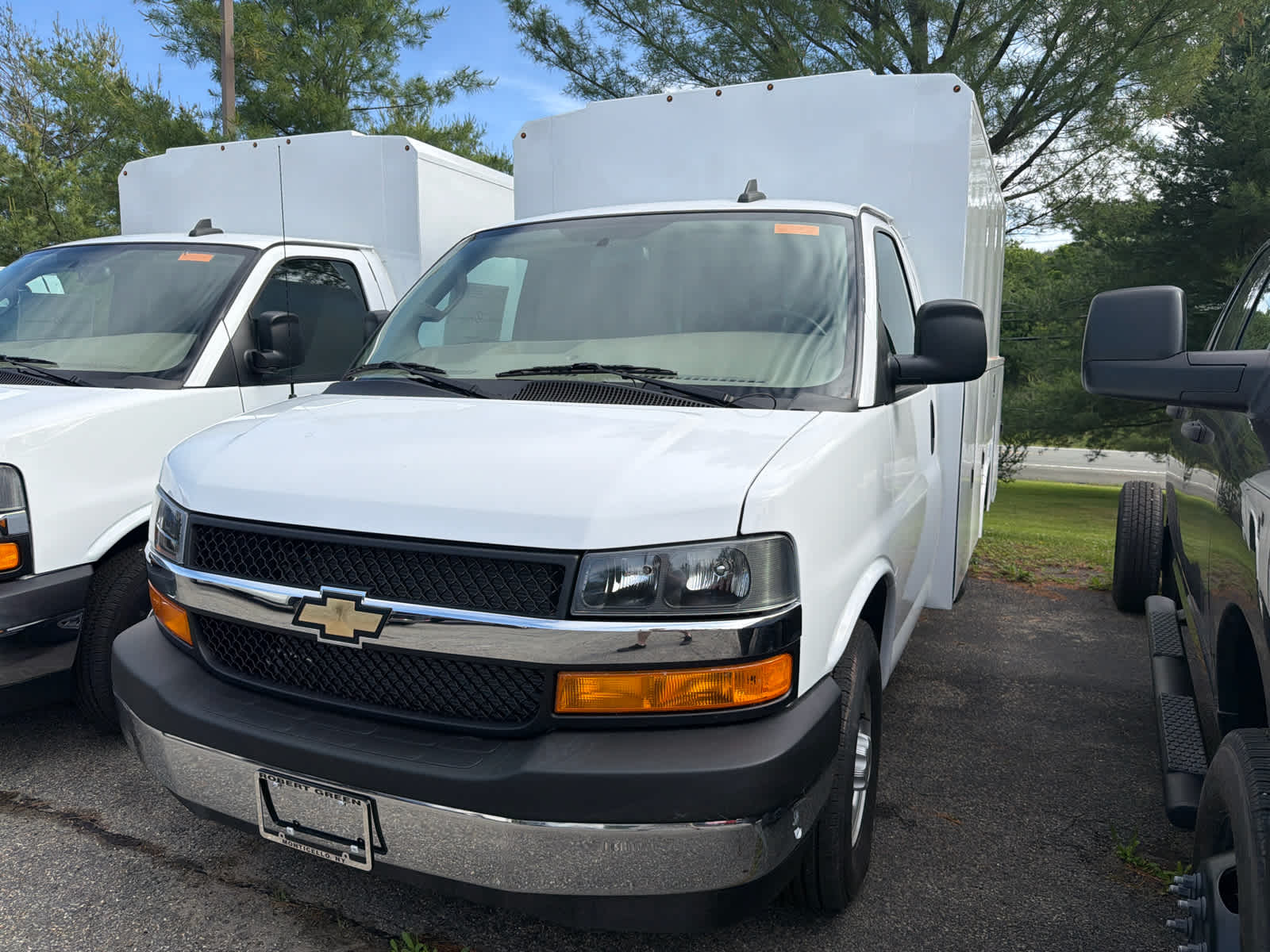 New 2023 Chevrolet Express 3500 - photo 2