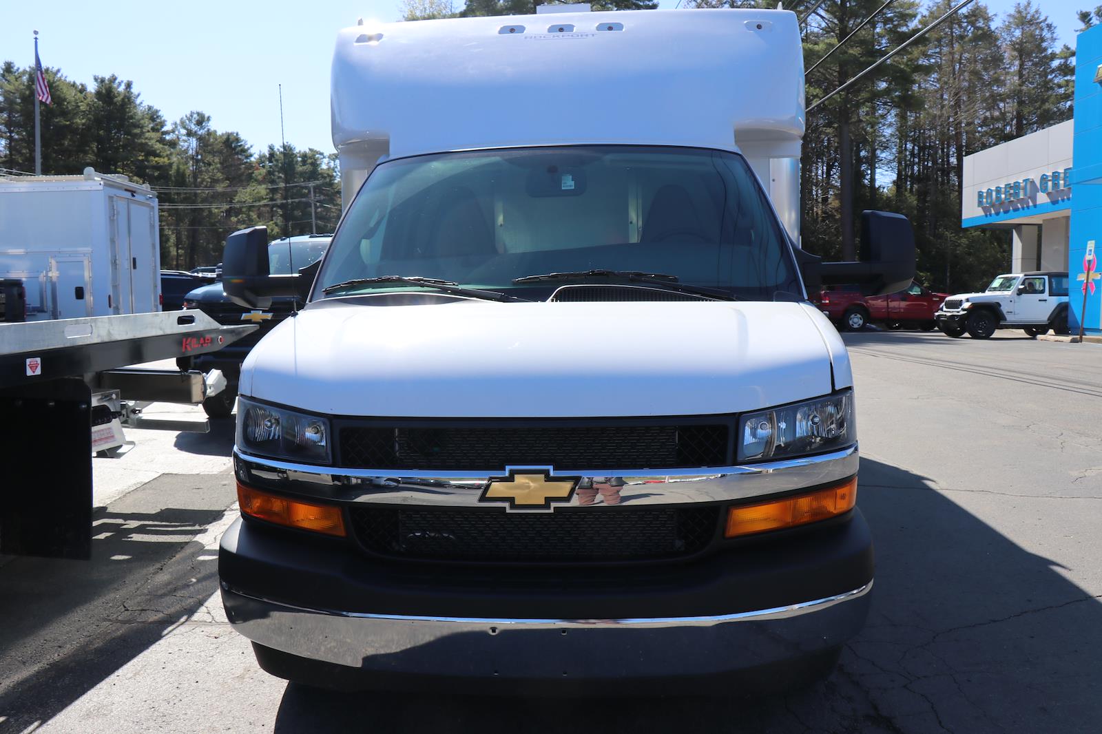 New 2026 Chevrolet Express 4500 - photo 2