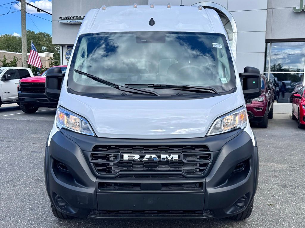 Used 2025 Ram ProMaster 3500 - photo 2