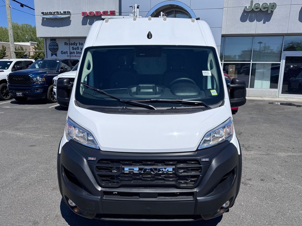 Used 2025 Ram ProMaster 2500 - photo 2