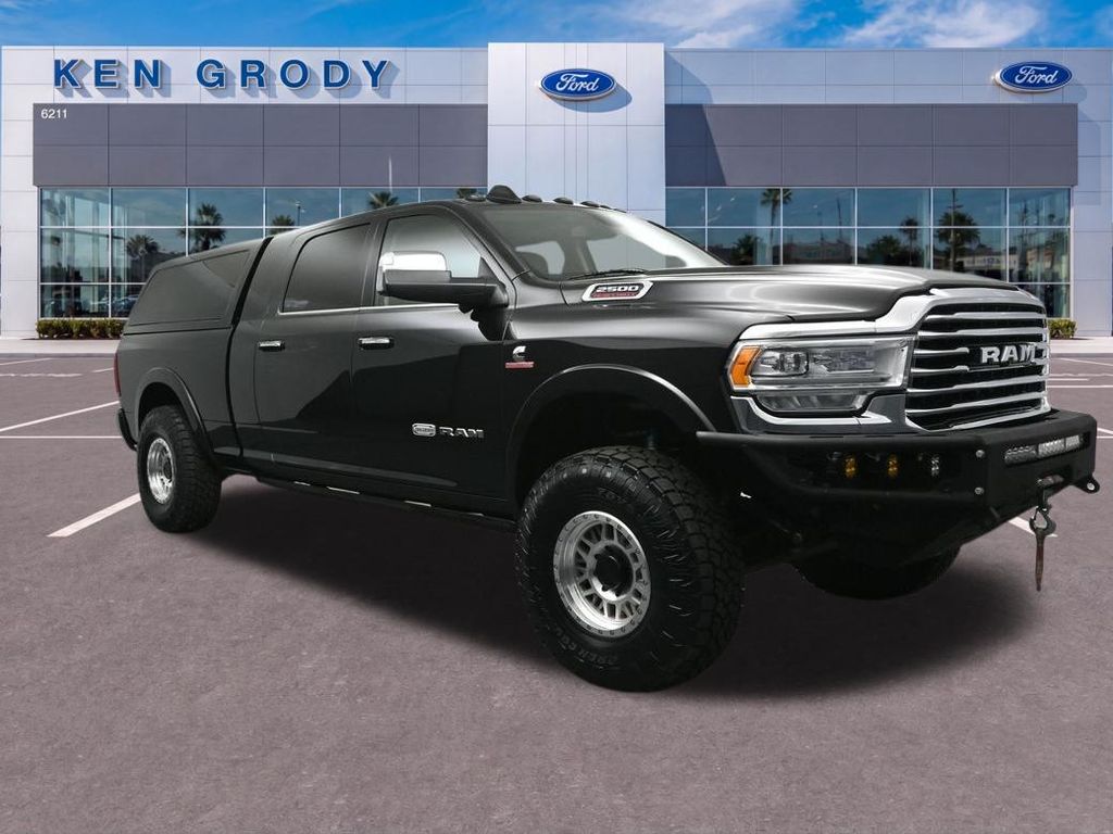 Used 2022 Ram 2500 - photo 1