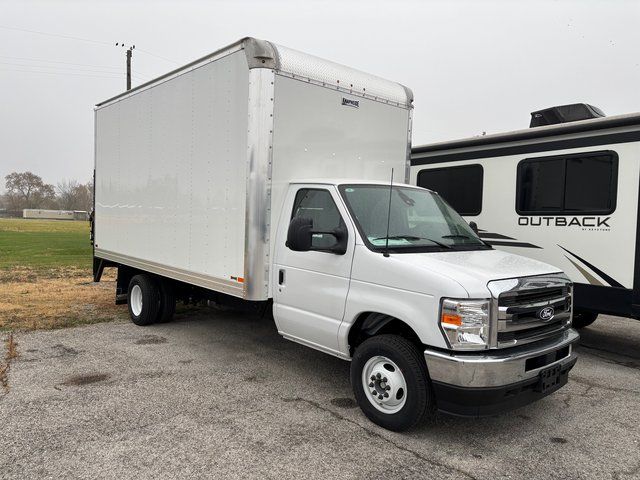 New 2026 Ford E-450 - photo 1