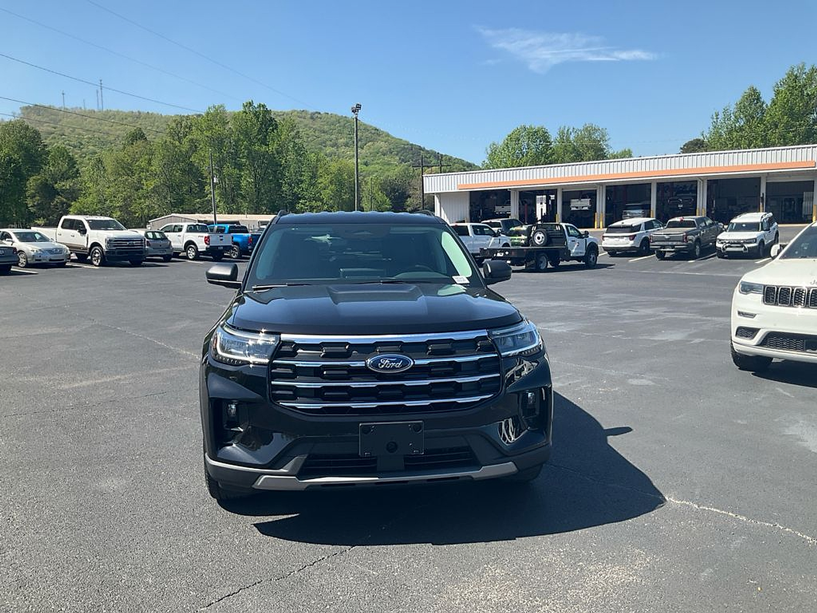 New 2026 Ford Explorer - photo 2