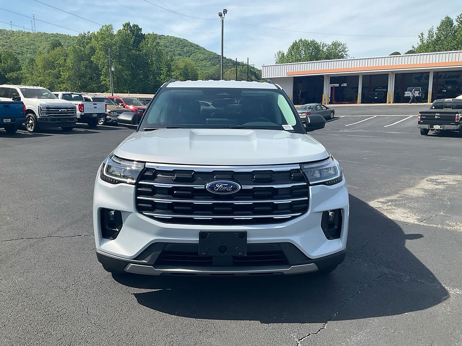 New 2026 Ford Explorer - photo 2